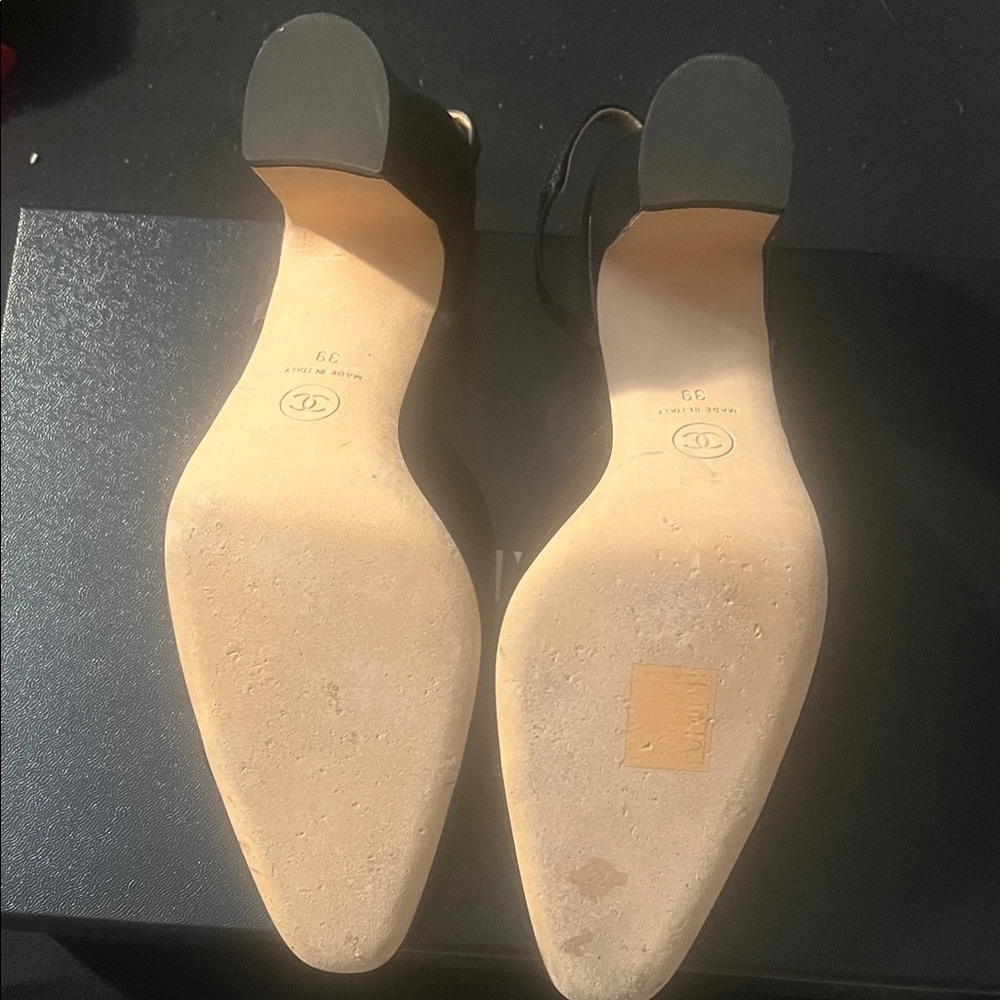 CHANEL Black Slingback Heels - Picture 4 of 5